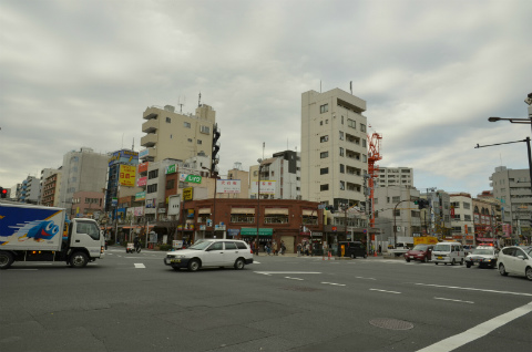 東京都江東区門前仲町１丁目門前仲町交差点付近